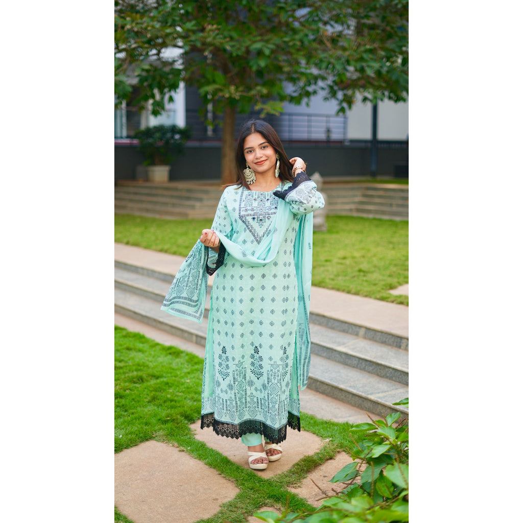 Pakistani Lawn Suit